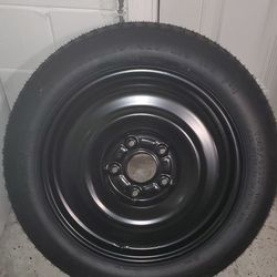 Chrysler Genuine Spare Tire Kit 82214036