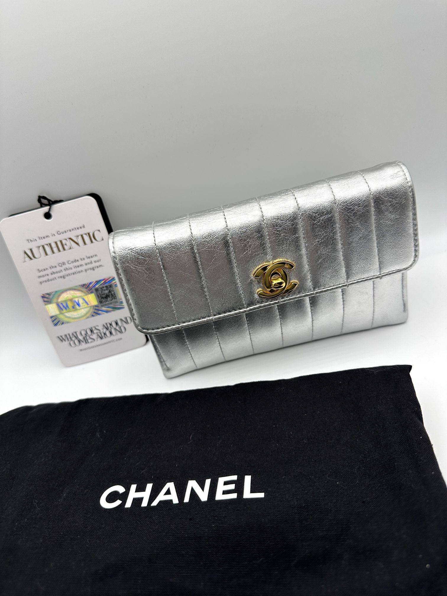 AUTHENTIC CHANEL Vertical Lambskin Half Flap (Silver/Gold/Mini/Vintage 1991) ***RARE !