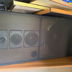 Sanyo speakers / 2 pairs