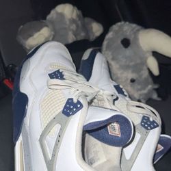 Jordan 4 Midnight Navy