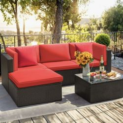New 5 Pieces Small Patio Furniture Sets, All-Weather Outdoor Sectional Patio Sofa Wicker Rattan Patio Seating Sofas with Cushion and Glass Table (Red)