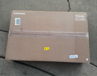 Samsung Odyssey G3 32” FHD 180Hz 1ms Gaming Monitor (LS32DG302ENXZA)