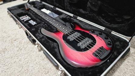 Ernie Ball Music Man StingRay Special 4 HH  
