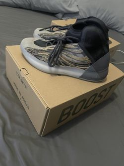 Yeezy QNTM