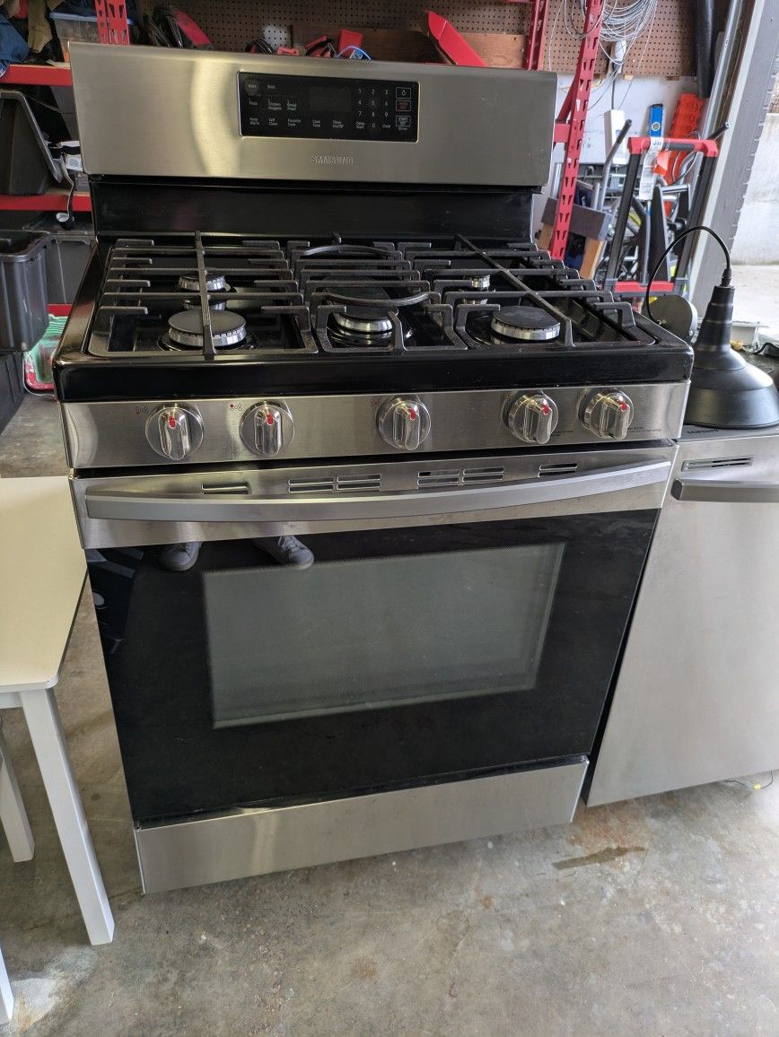 Used Gas Range, Works Great