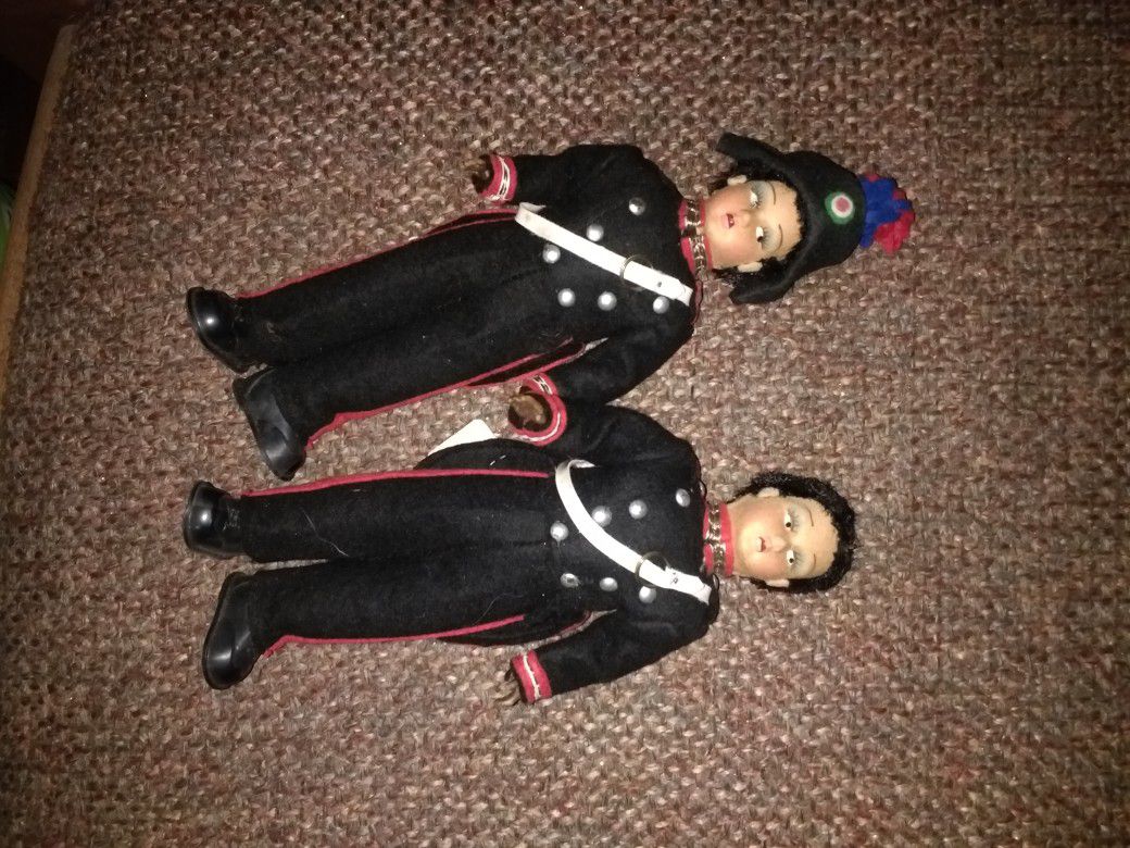 Italian police dolls