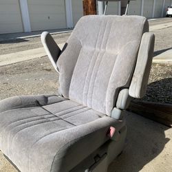 Toyota Sienna Third Row Seat