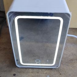 Mini Refri Para Skincare 