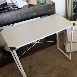White Desk 