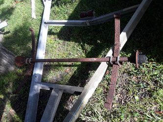 Axle from a 4x8 trailer