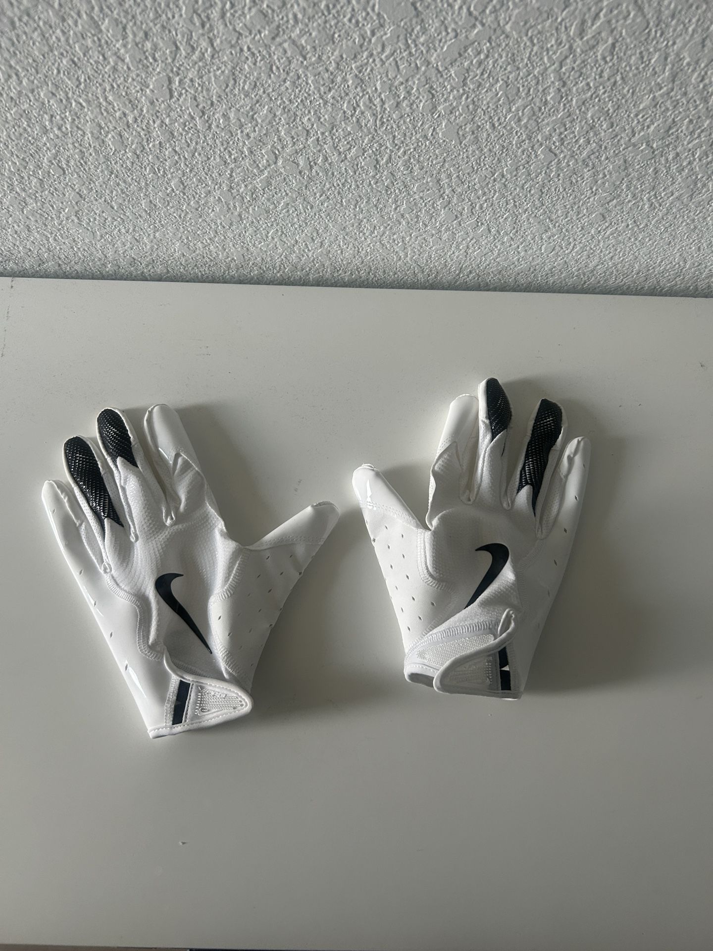 Nike Football Gloves