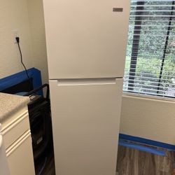 Vissani Refrigerator - Freezer 10.1 cu. ft.