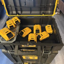 Dewalt Tool/battery/toughsystem Bundle 