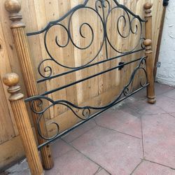 Iron+Wood Bed Frame [ King ]