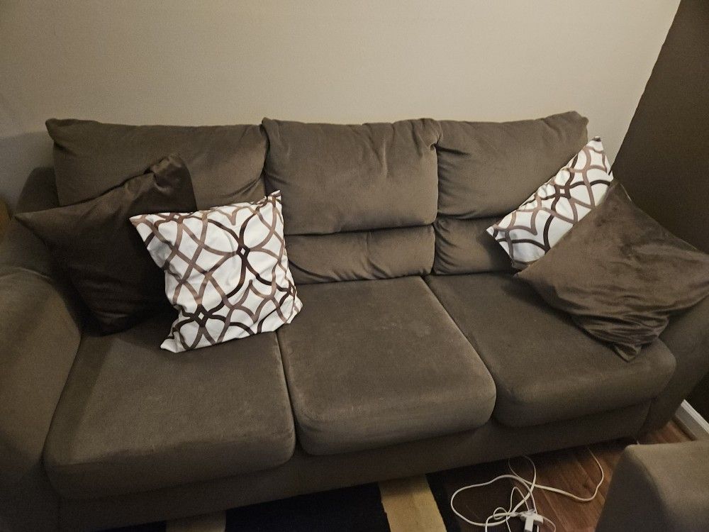 Plush But Sturdy Brown Microfiber Couch With Free Chaise