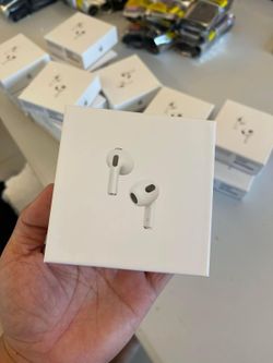 Wireless Earbuds (AirPods)