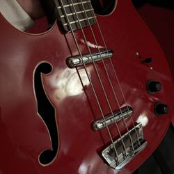 Danelectro Longhorn Short Scale Bass w/gigbag