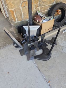 Free monitors and monitor stands