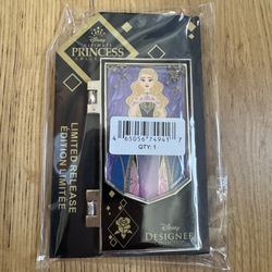 Disney Designer Collection Aurora Hinged Pin Sleeping Beauty Ultimate Princess
