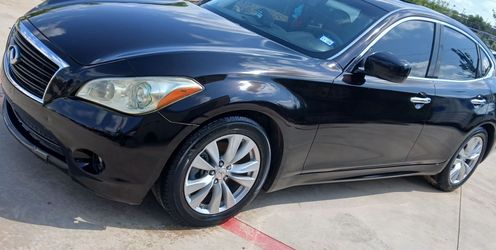 2011 Infiniti M37