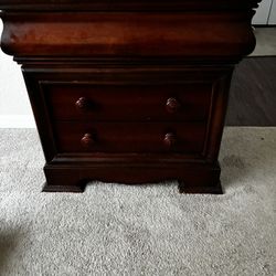 3 Drawer Nightstand
