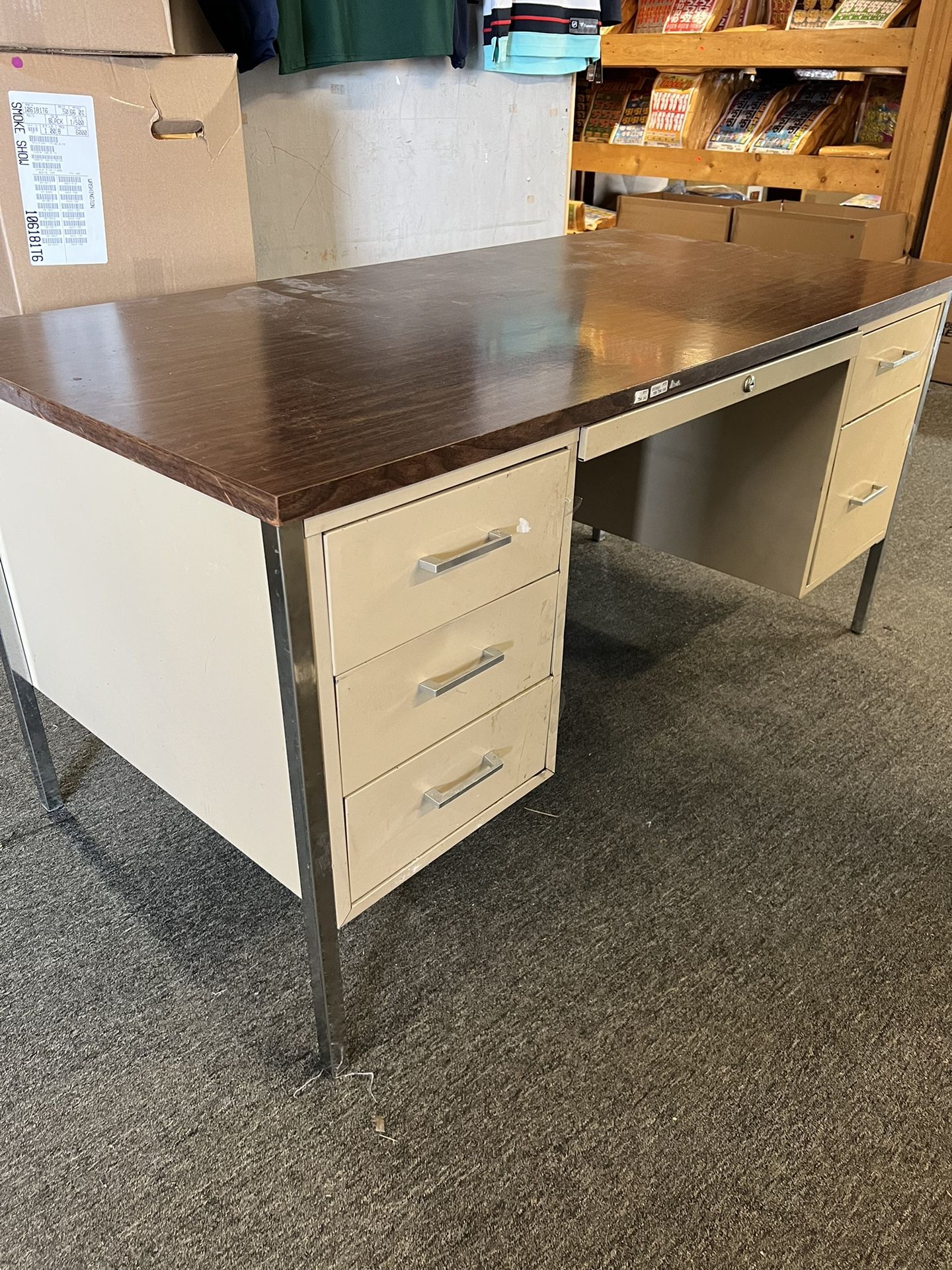 Aluminum Desk With Drawers