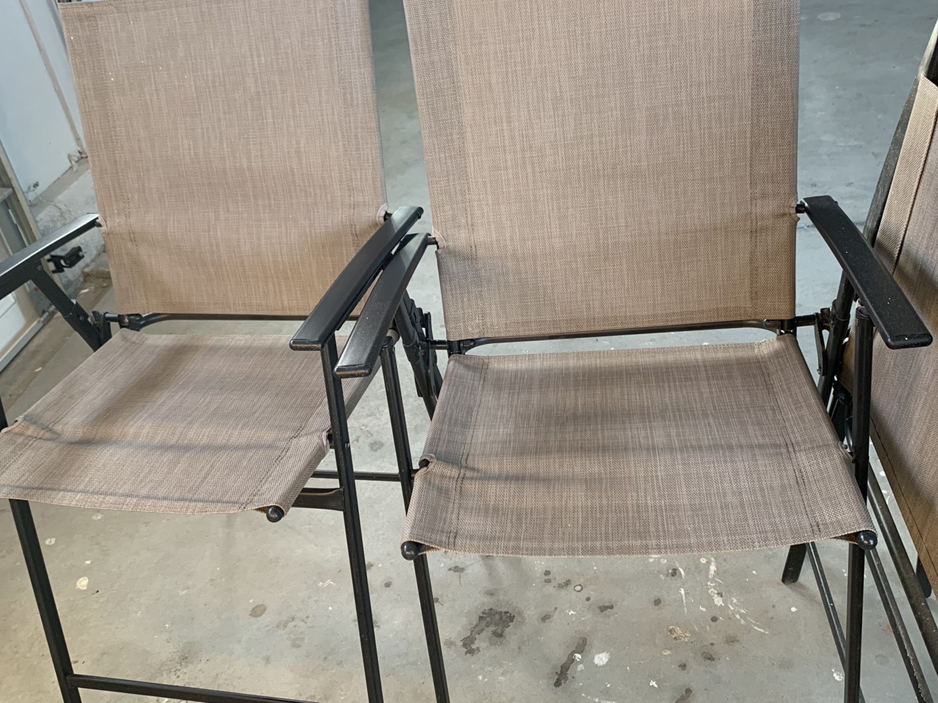 Outdoor chairs/Patio chairs excellent Condition