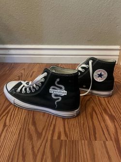 Reputation Converse Women’s 10 / Men’s 8