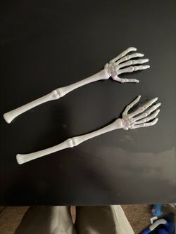 Halloween Skeleton Salad Tongs