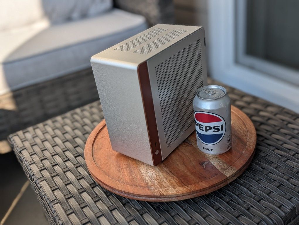 Gaming PC that fits in a backpack - Nvidia 5060 + Ryzen 9600X