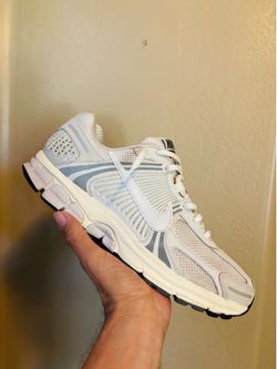 nike vomero 5's