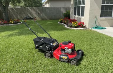 Delivery Available! CRAFTSMAN M160 Vertical Storage 21-in Gas Push lawn mower with 150-cc Briggs and Stratton Engine! Works great!