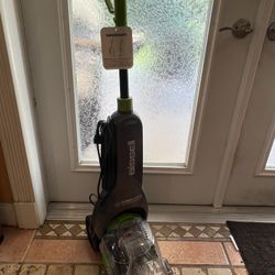 Bissell Carpet Cleaner 