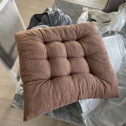 Pillow 18 in x 17 in