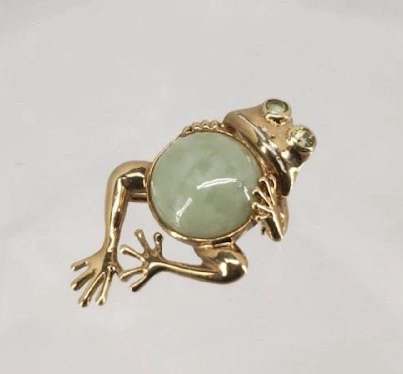 FREE SHIPPING! 10k Yellow Gold Quirky Jadeite & Peridot  Frog Pendant Brooch Pin  