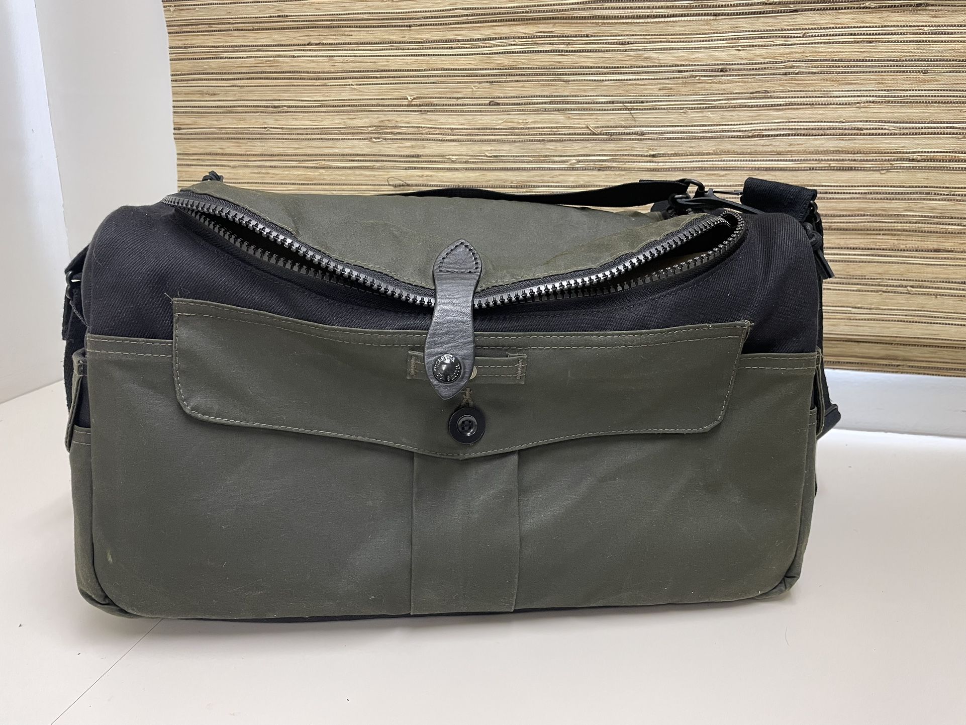 Filson mccurry sportsman camera bag magnum black 70195 new arrivals
