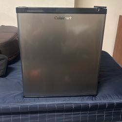 Cuisinart Fridge 