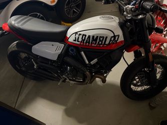 2023 Ducati scrambler urban motard