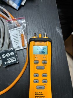 Fieldpiece manometer