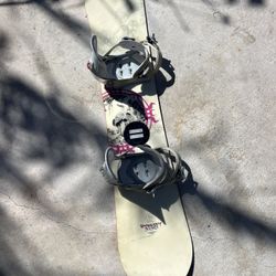 141cm Snowboard With Bindings