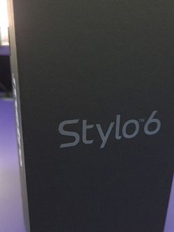 LG stylo 6 W/service