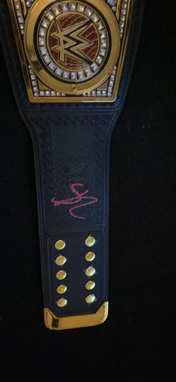 WWE Black Universal Signed Seth Rollins / Becky Lynch
