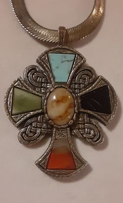 c1970 Polished Agate SCOTTISH CELTIC CROSS  on STERLING 18" CHAIN Unisex