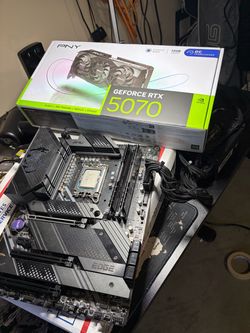 14 700 KF Custom gaming computer RTX 5070,