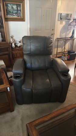 Recliner power does not work pick up only riverside..