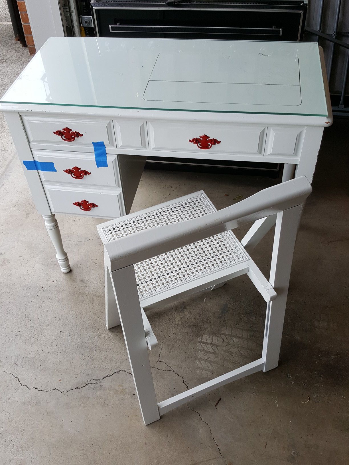 Small sewing tablet/desk with chair.