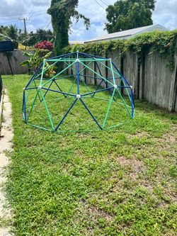 jungle gym