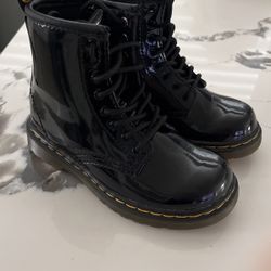 Toddler Girls Dr Martens