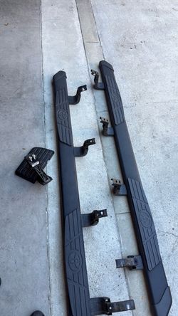 2023-2024 Toyota tundra Side Steps and Tailgate Step