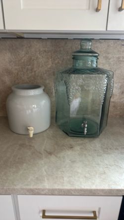 Vintage grape dispenser